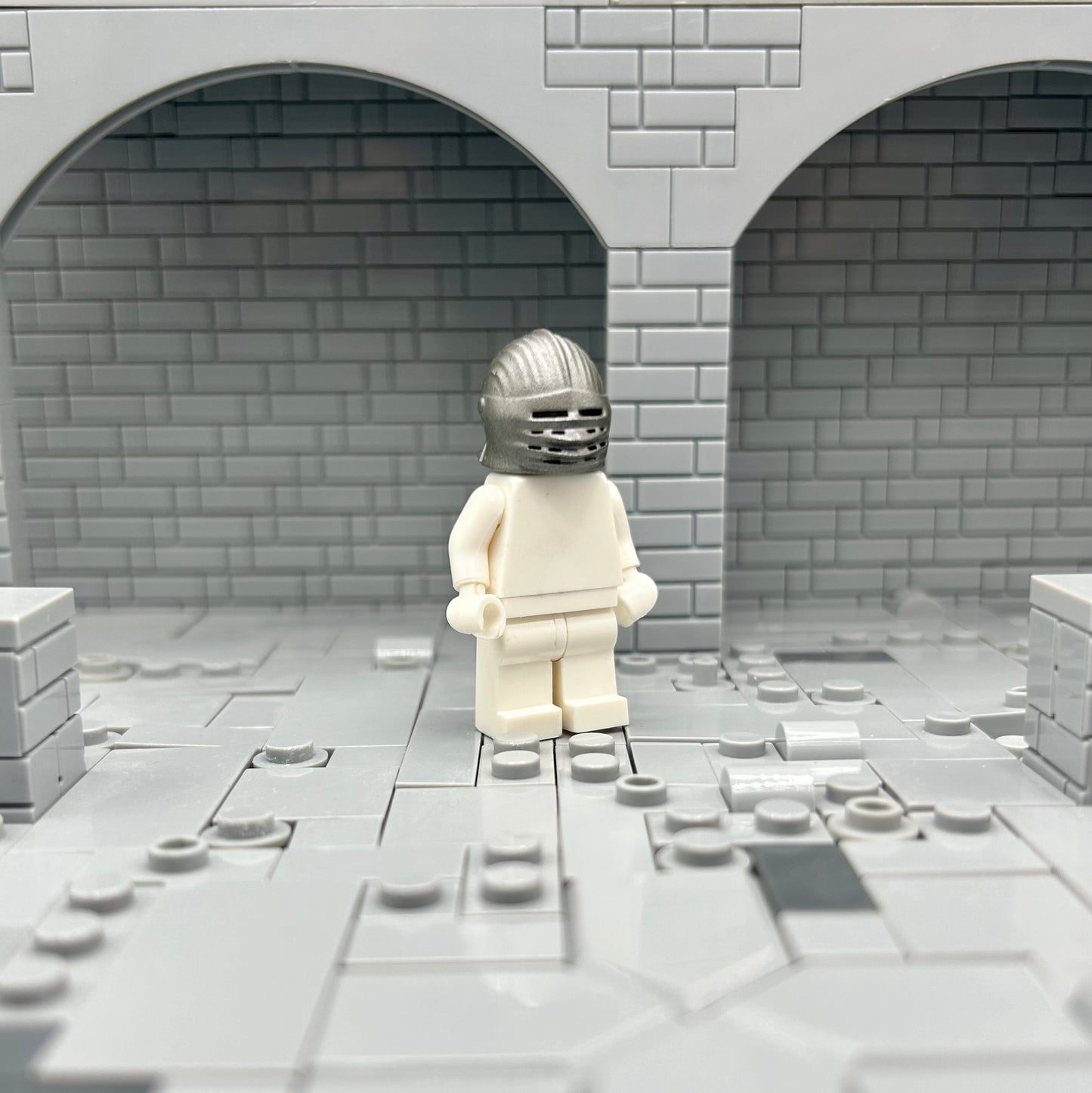 Maximillian close helmet