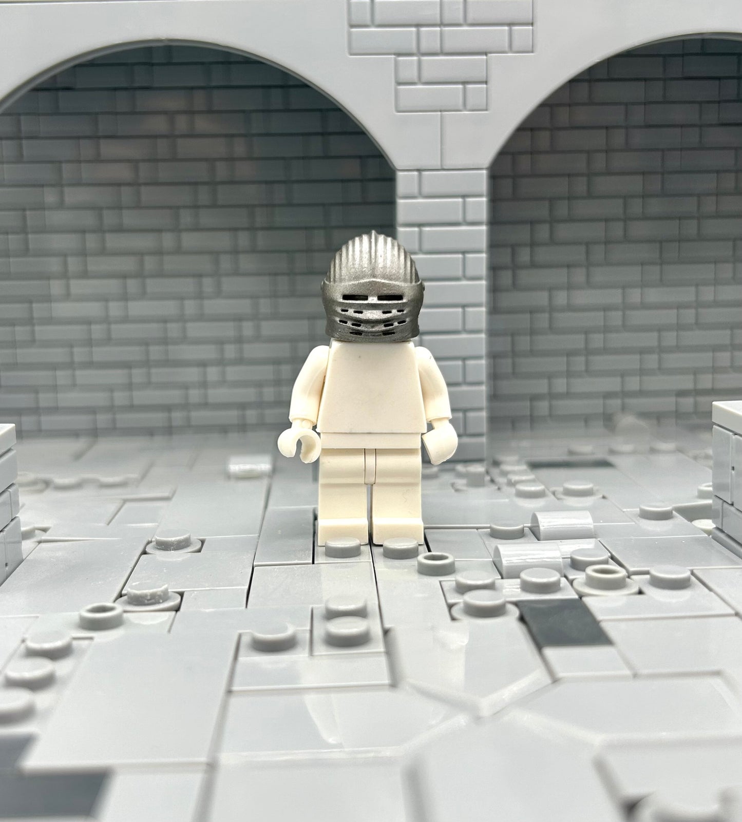 Maximillian close helmet